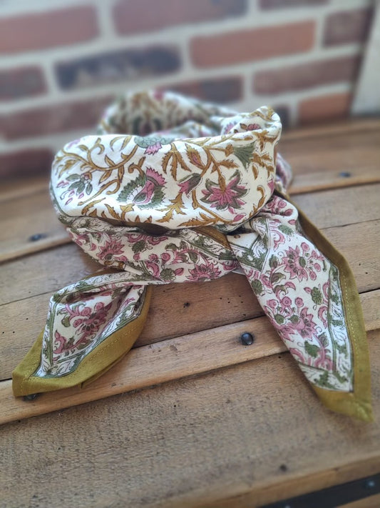 Grand foulard  Cyrielle 98 x 98
