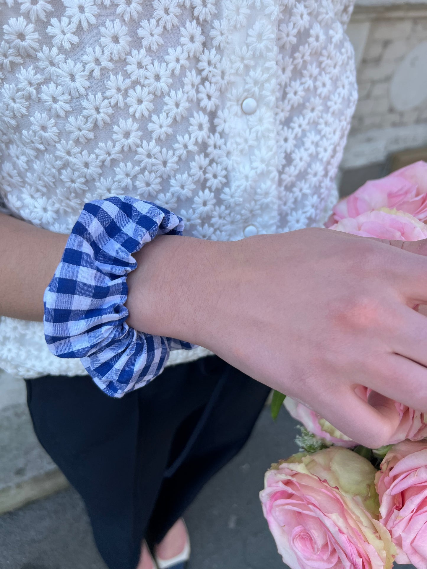 Chouchou Vichy bleu foncé et blanc